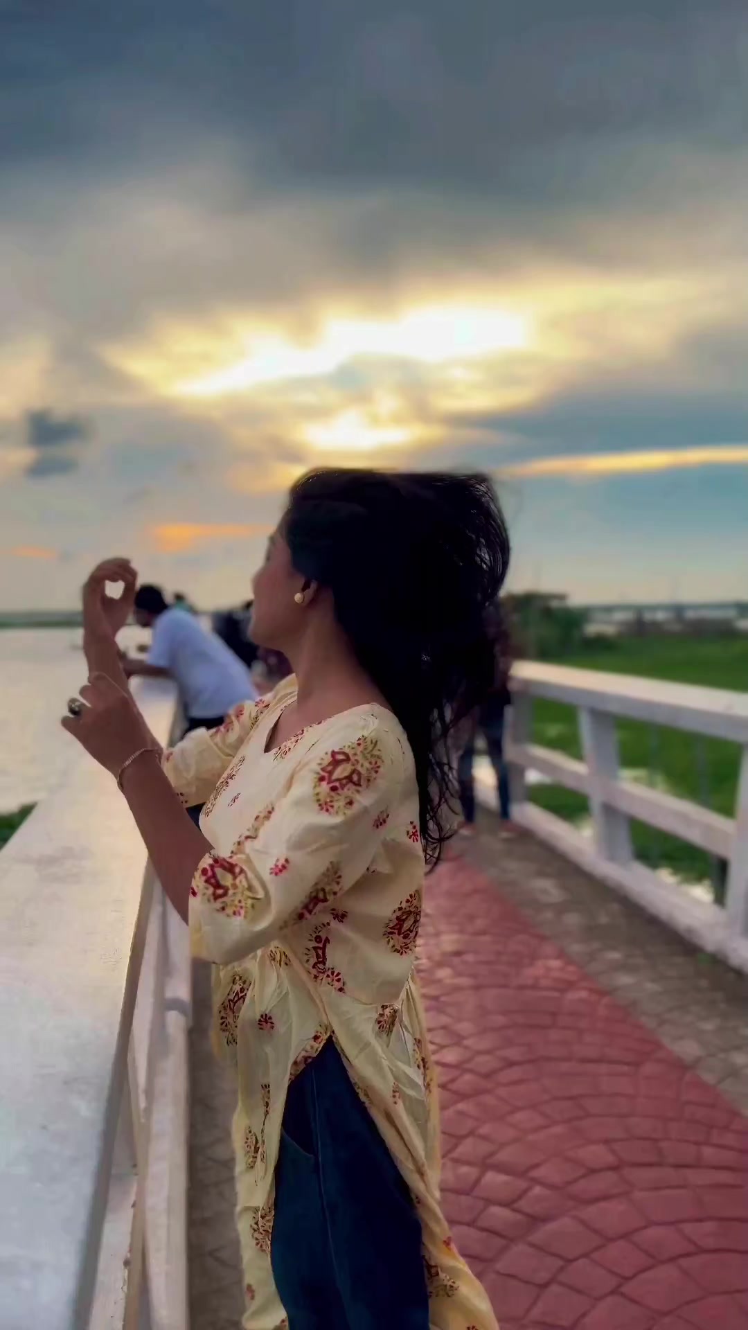 @Aishwarya🌷