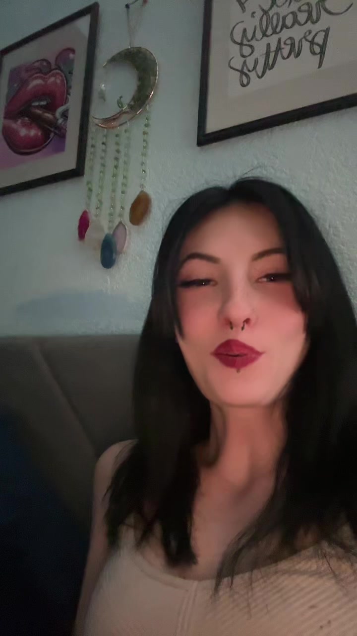 @<3
