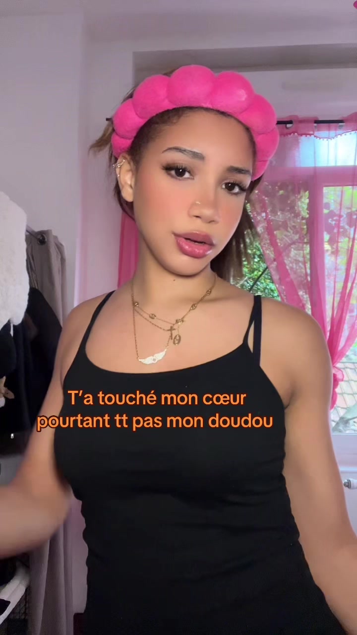 @🦦✨