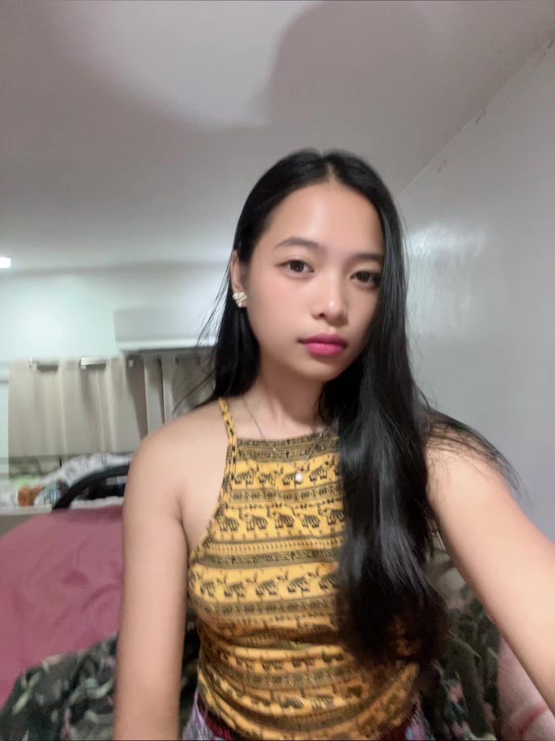 @🫦