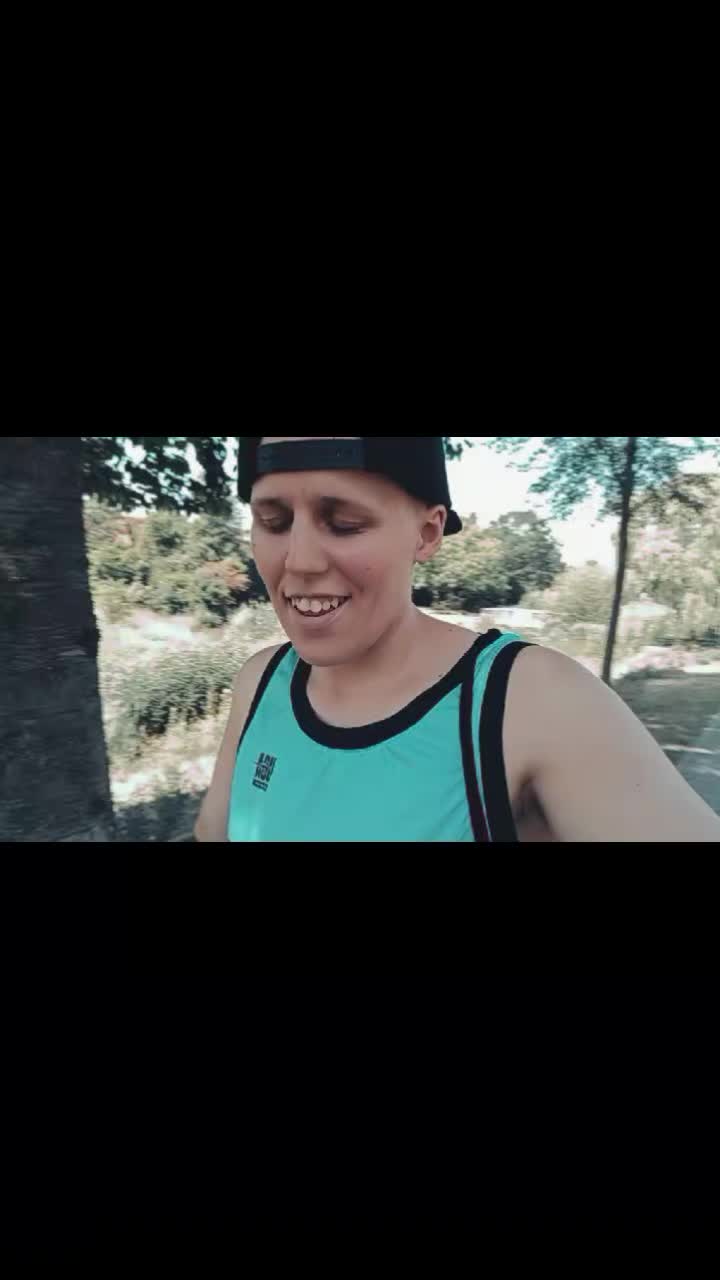 @Nina94