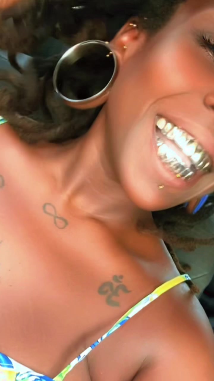 @tharahsings