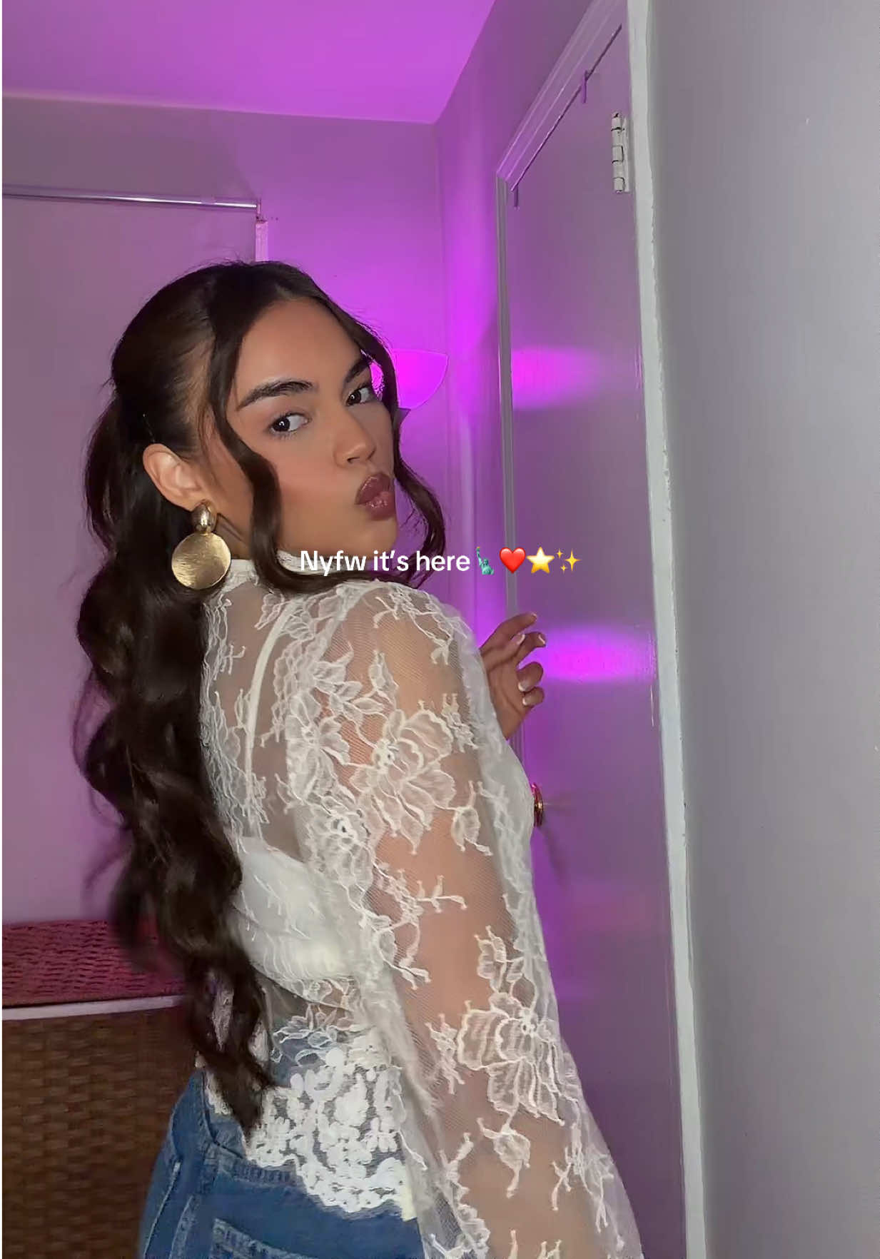 @Camila