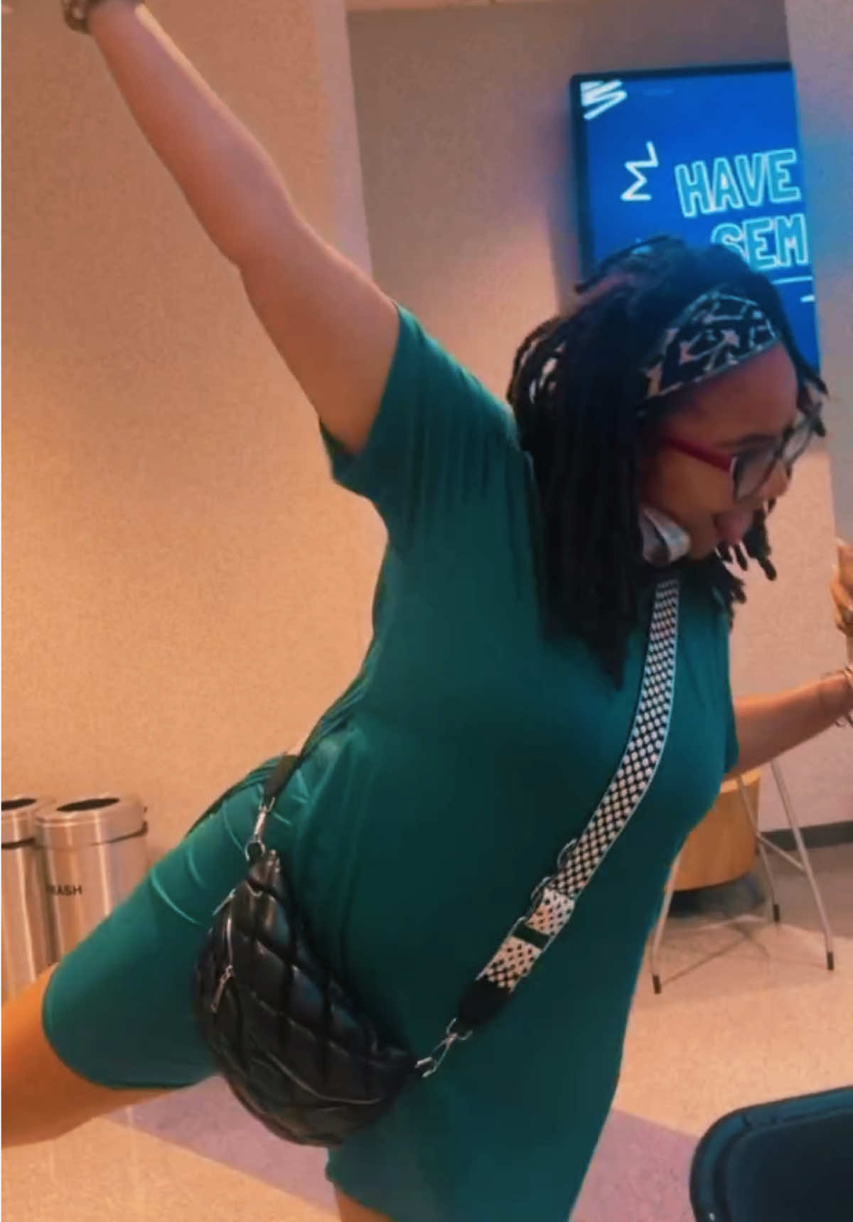 @𝐵𝐿𝐼𝒮𝒮