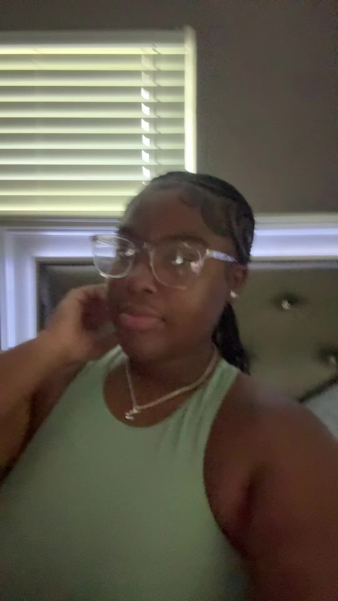 @🫧