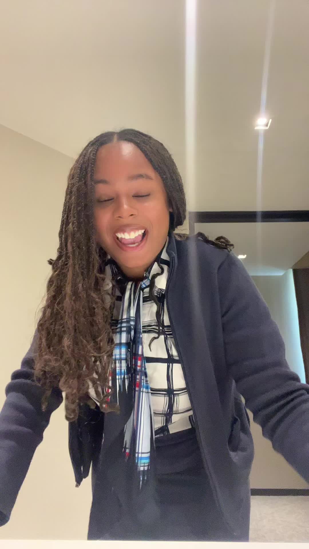 @Leah | Flight Attendant