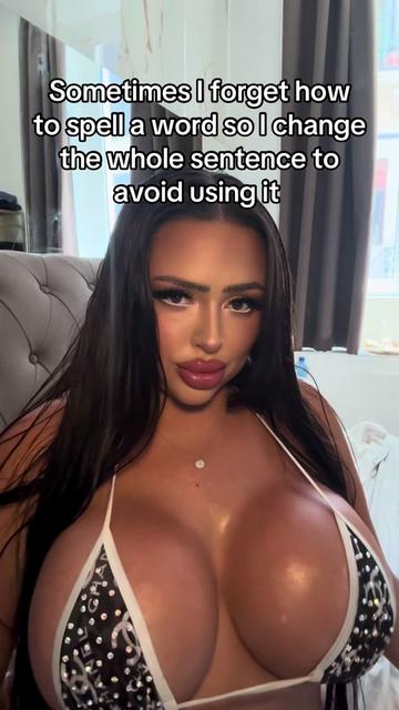 @zoeyfoxxofficial