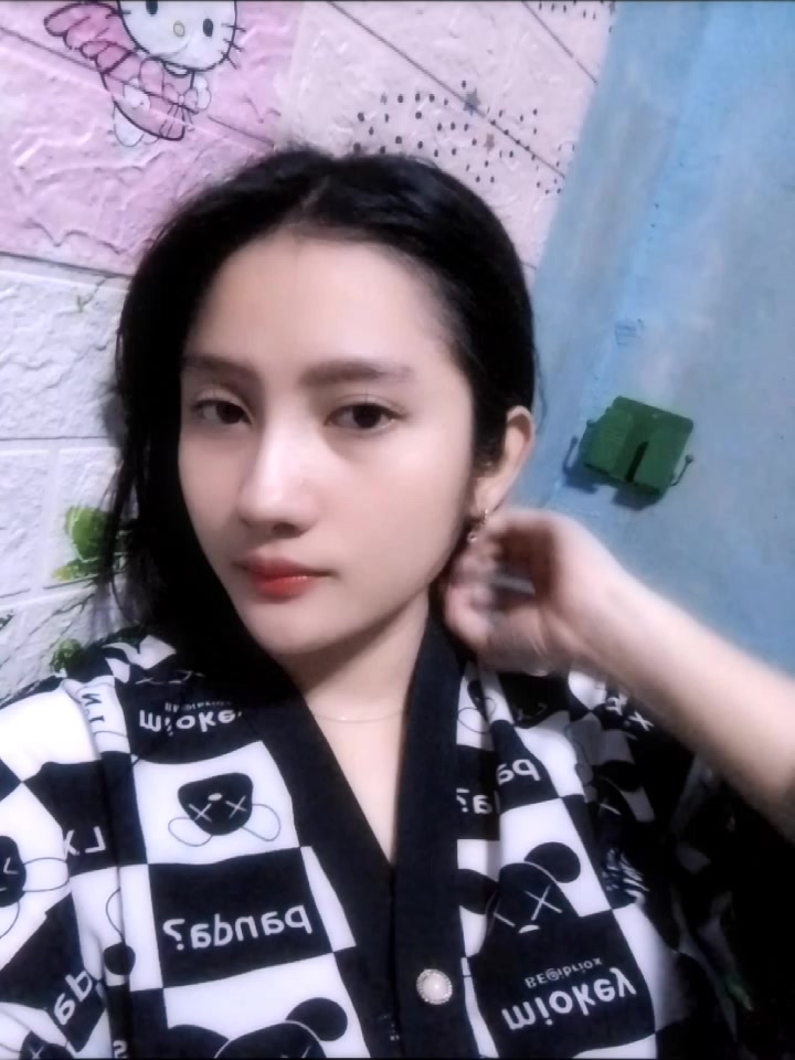 @Dari Kontak Anda