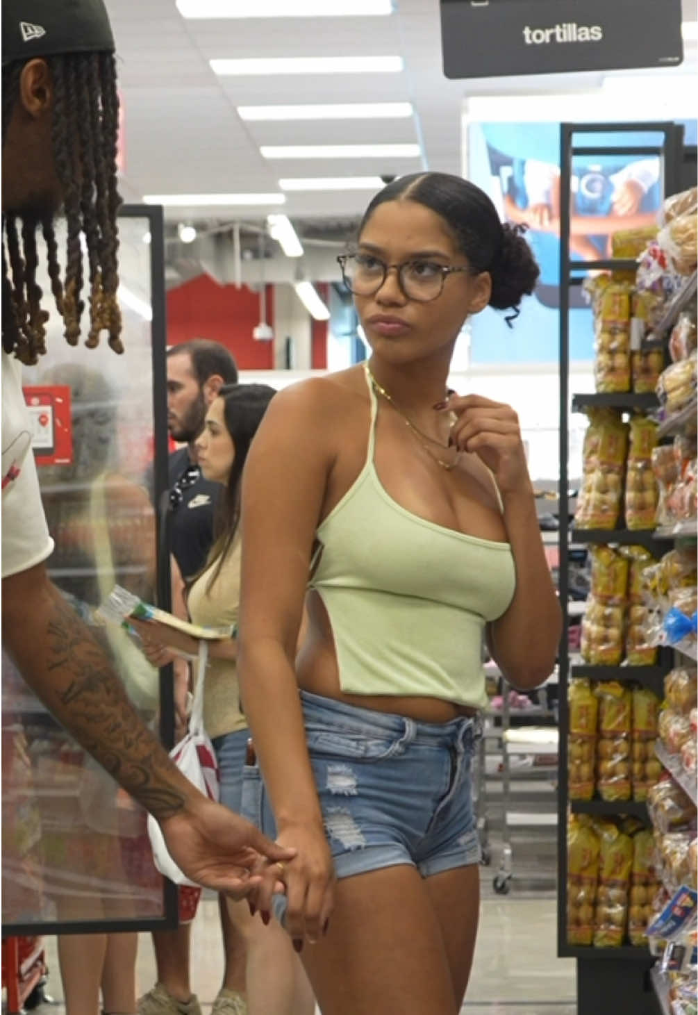 @OfficialSteaz