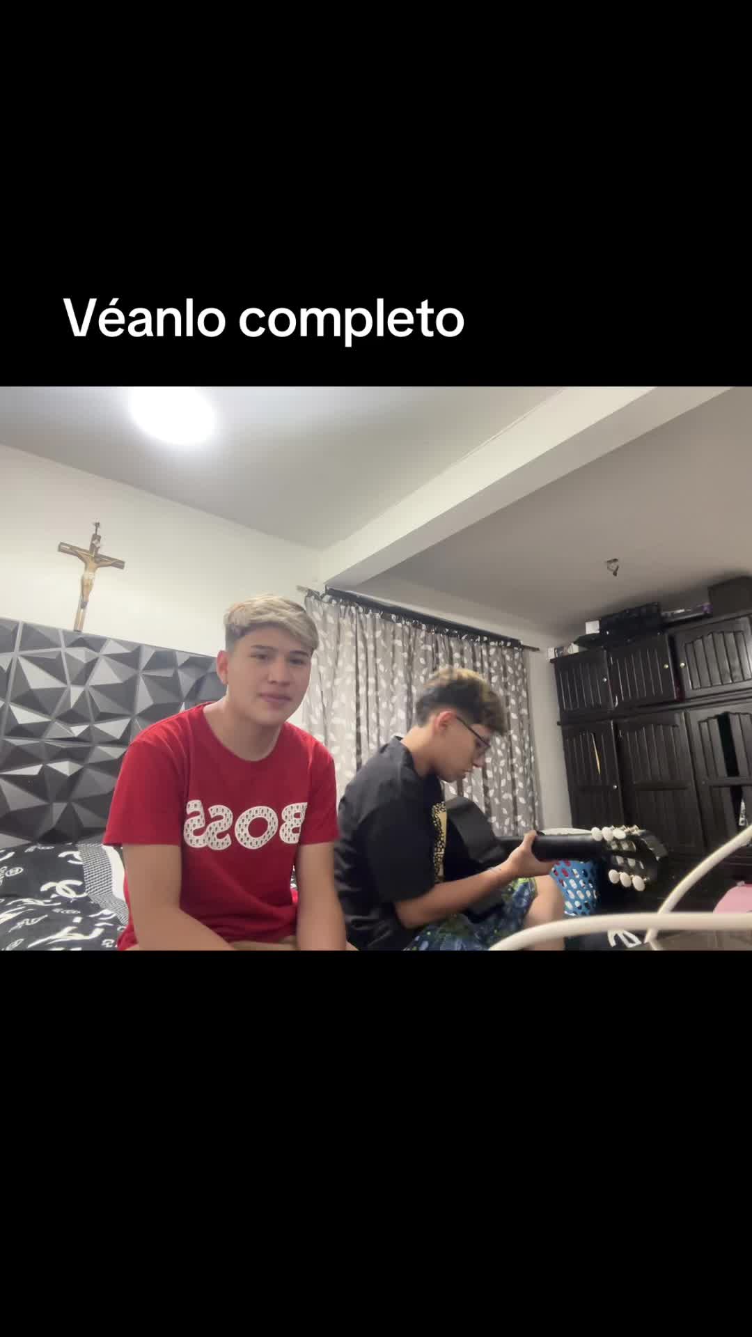 @hermanos_cruz0