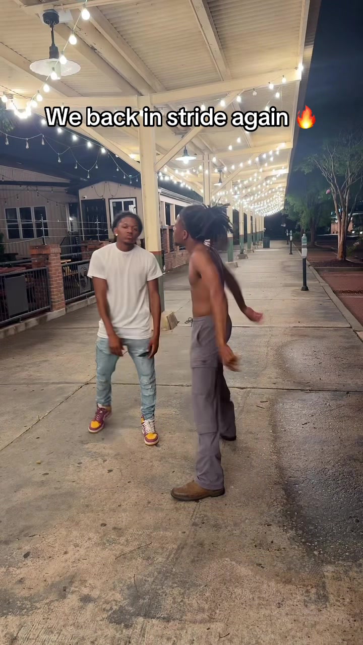@Ghettotwins_