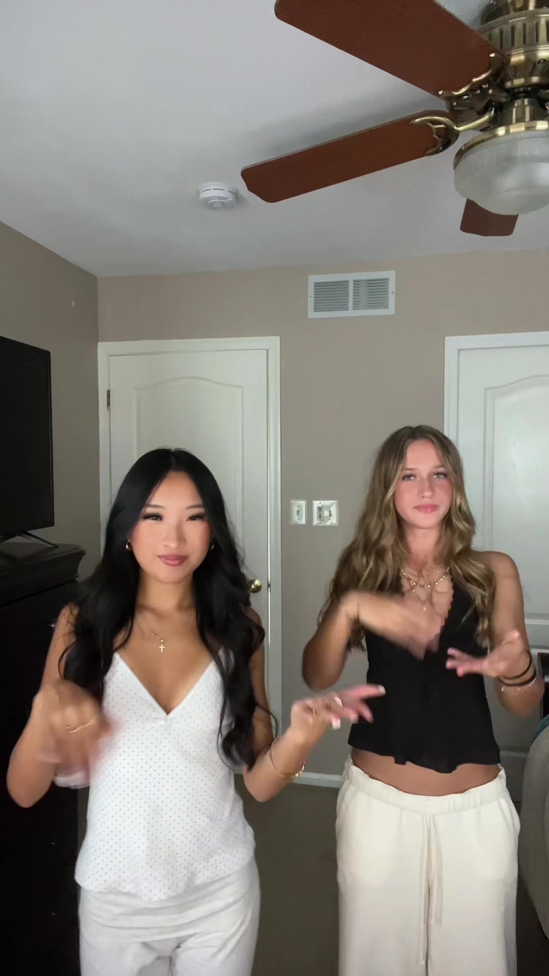 @chrissyspams