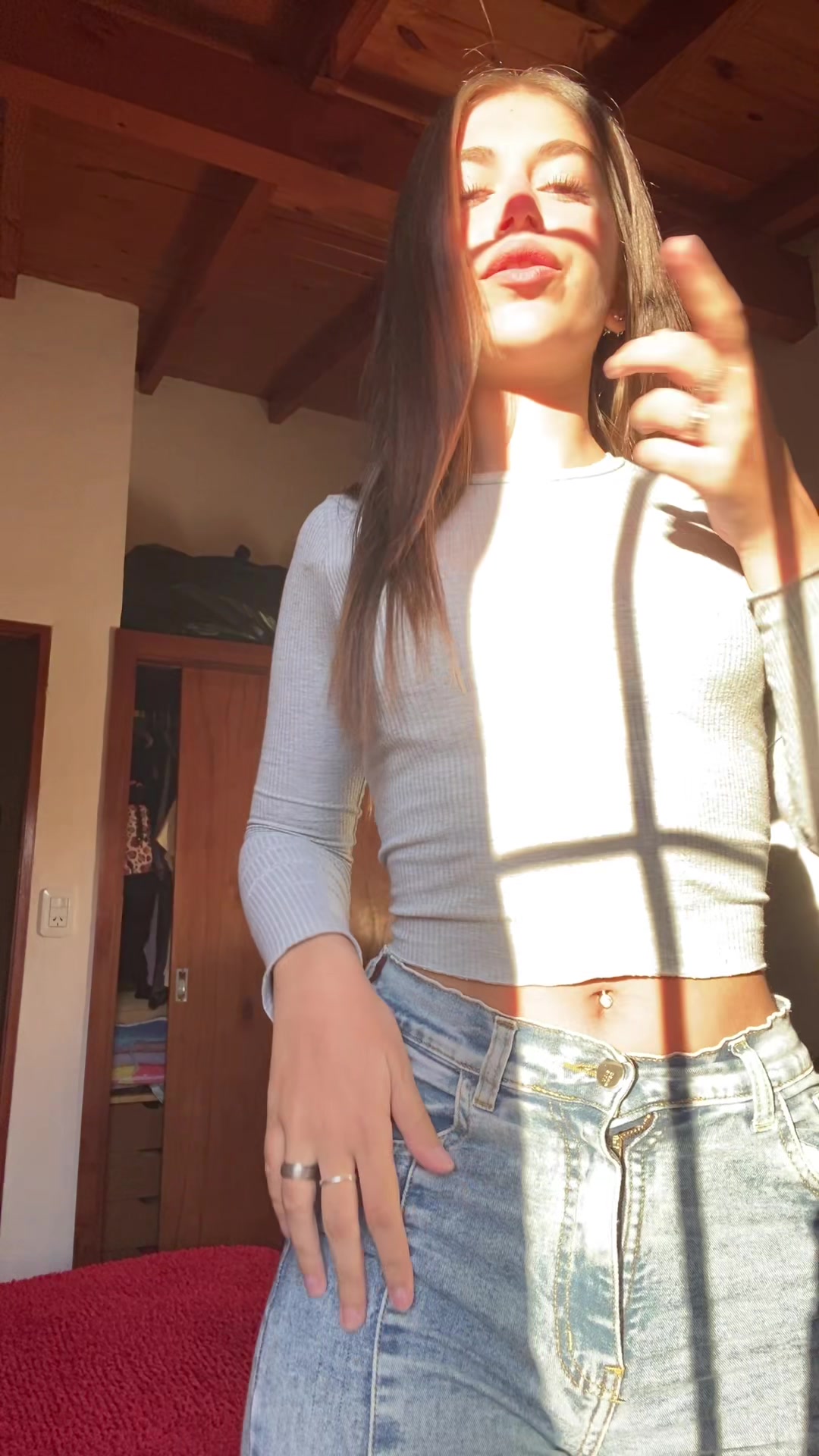 @Vickyy💖