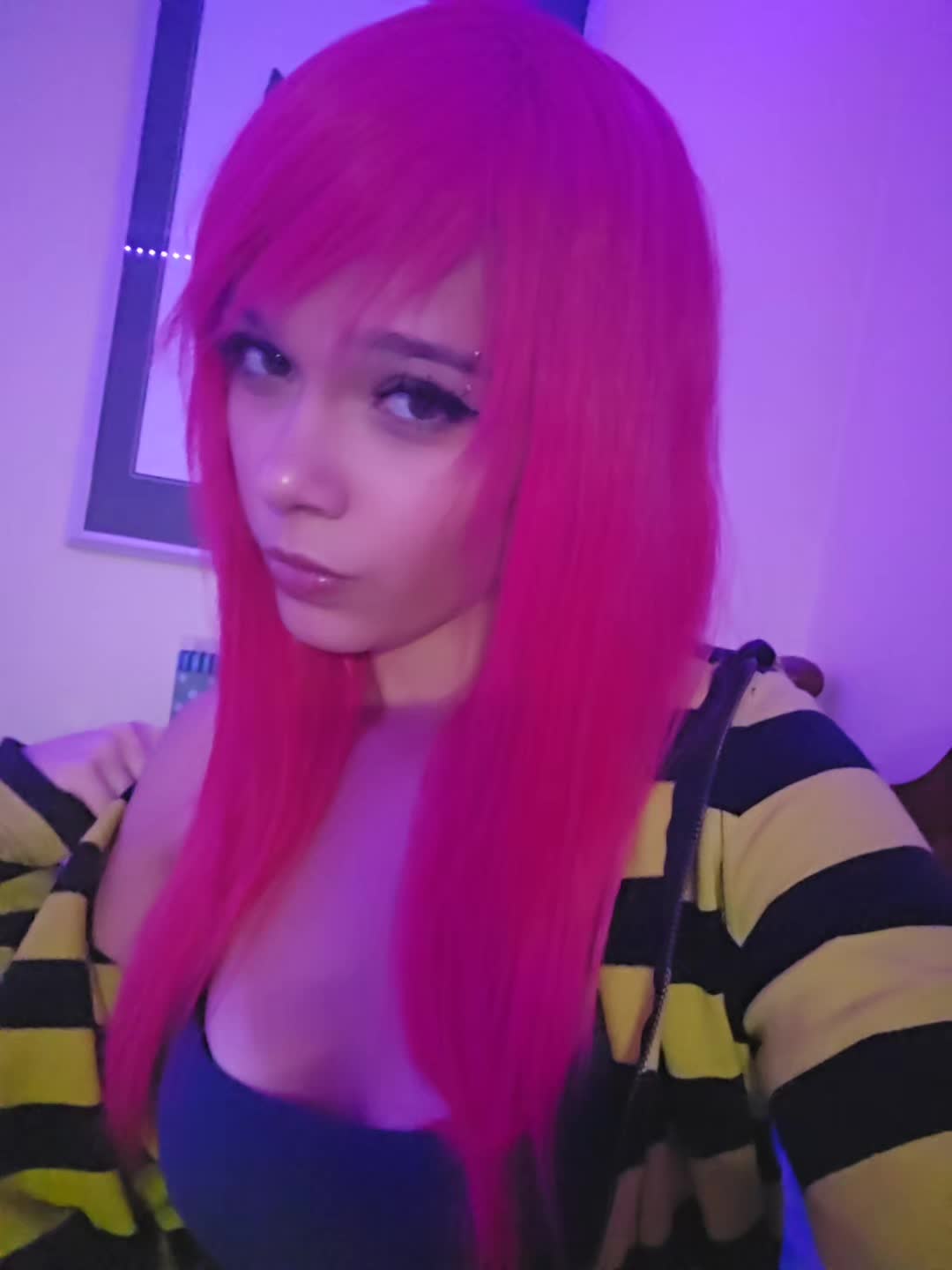 @🦄