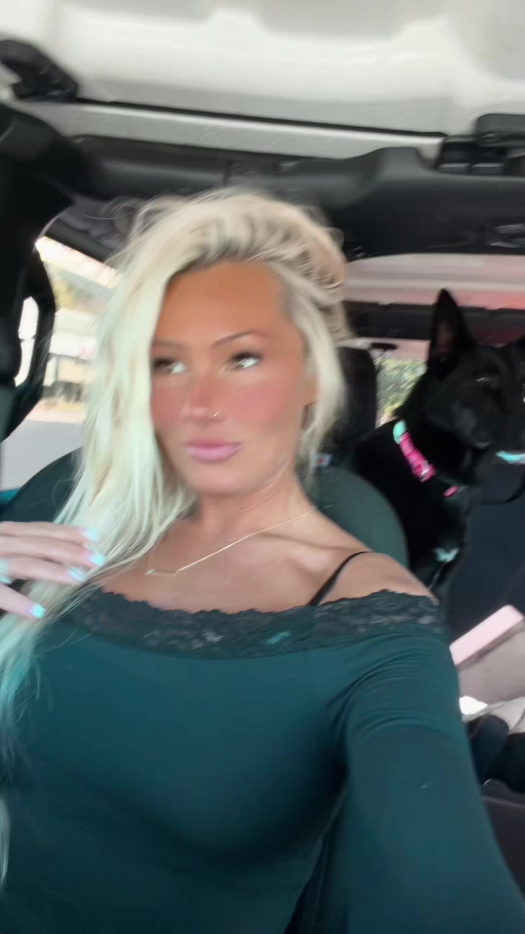 @Bai