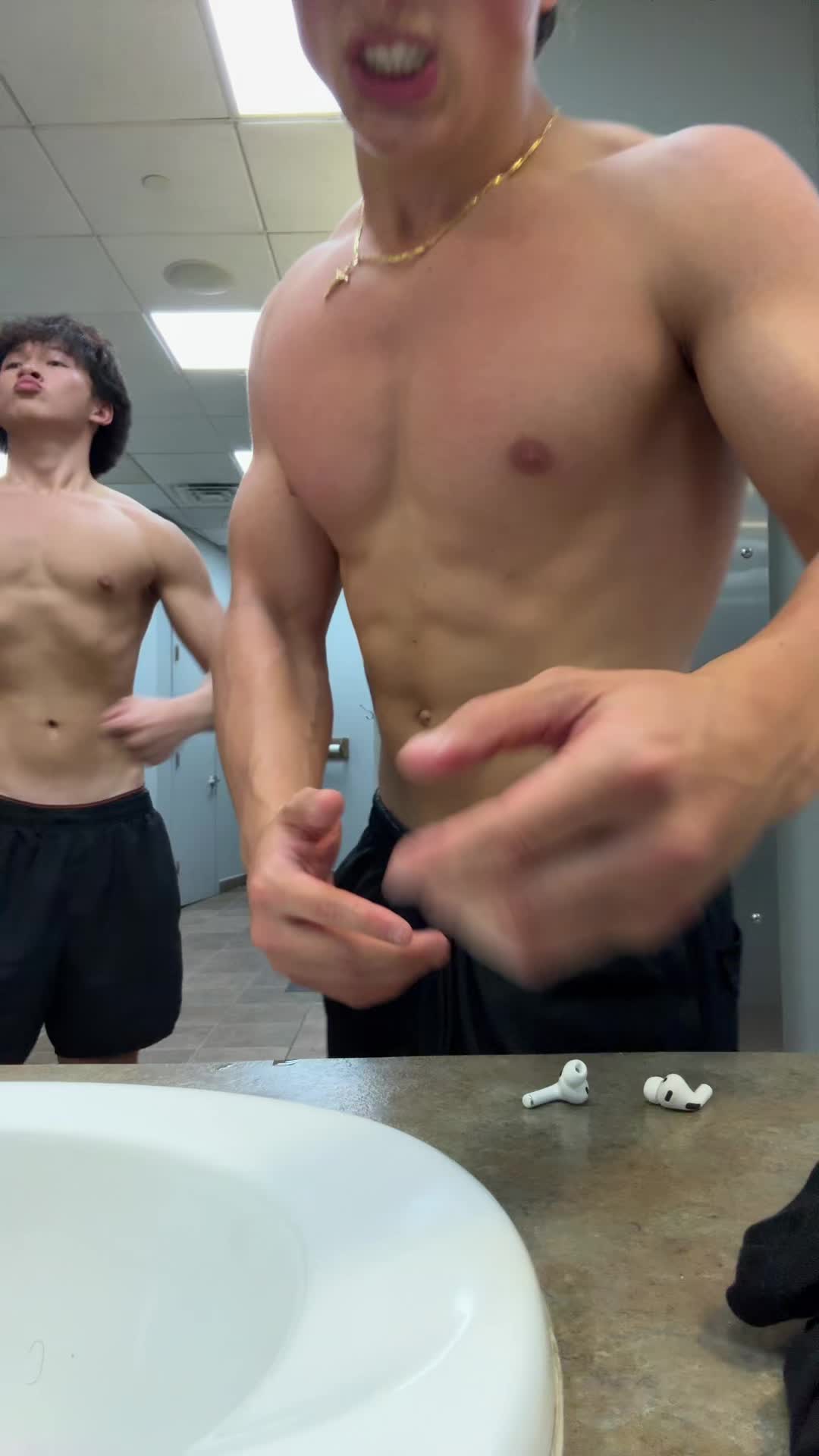 @brockdergaraa