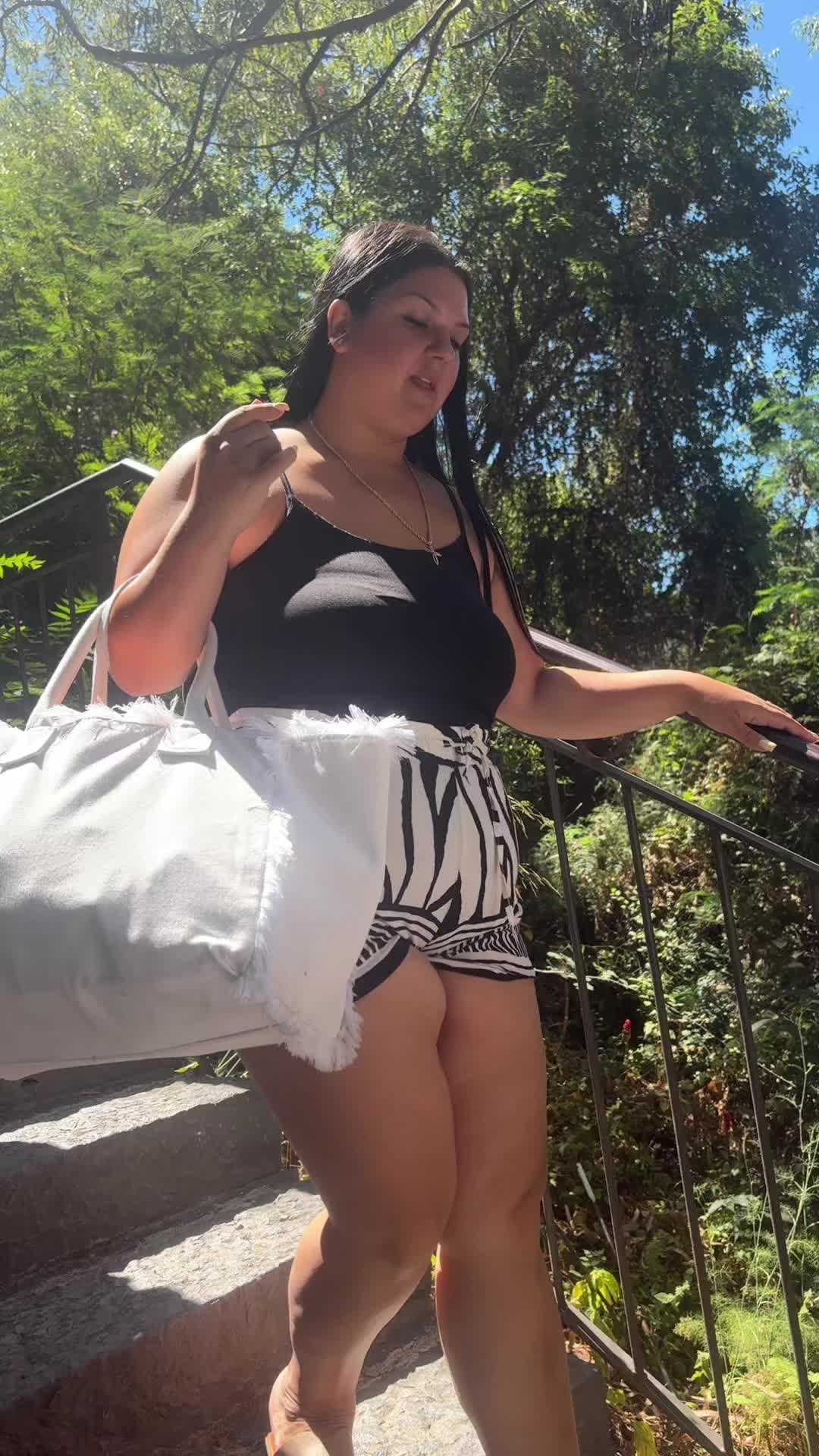 @Simona