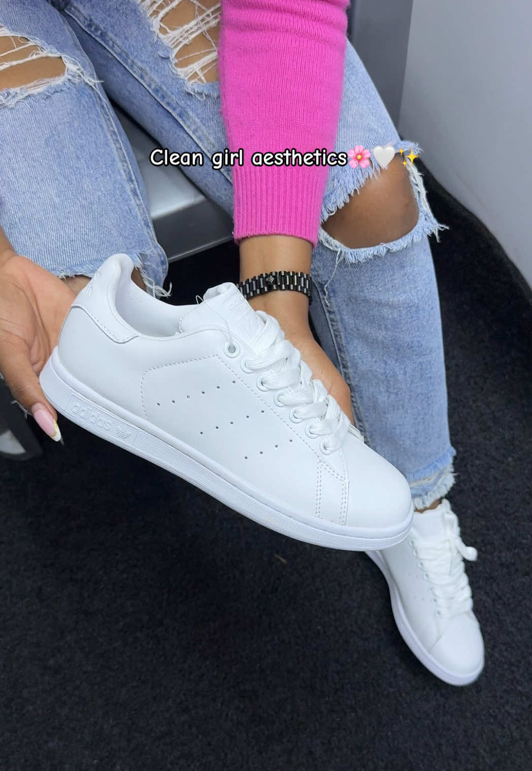 @NAIROBI SNEAKERS™️