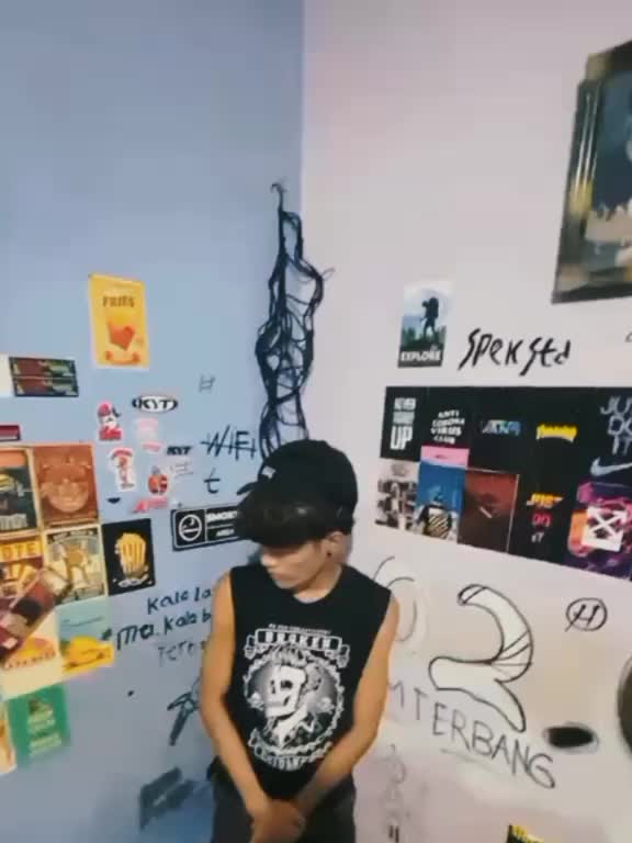 @𝘙𝘪𝘢𝘯𝘯 &bull;