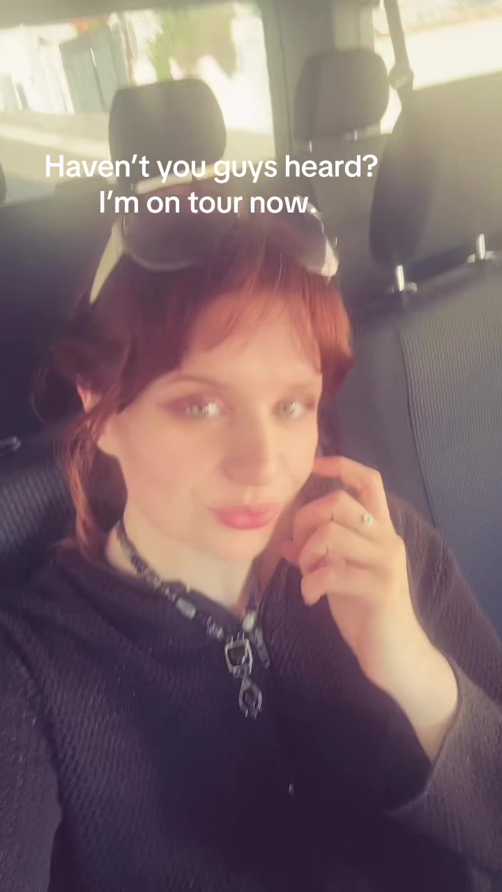 @softlylightly_