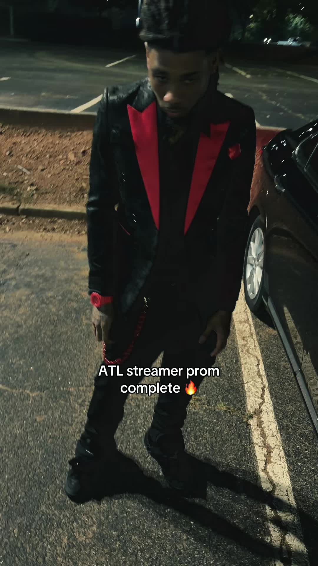 @FamousTrayski