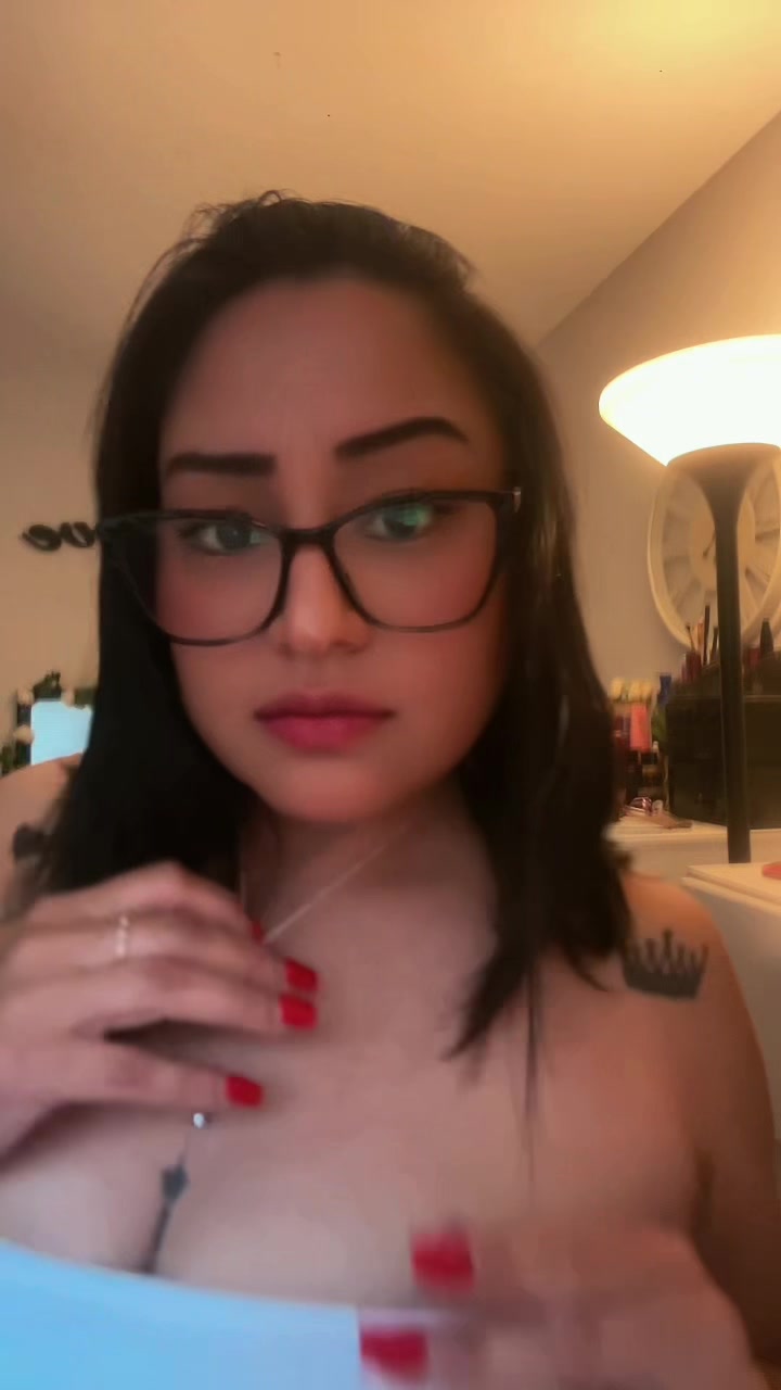 @laura🖤