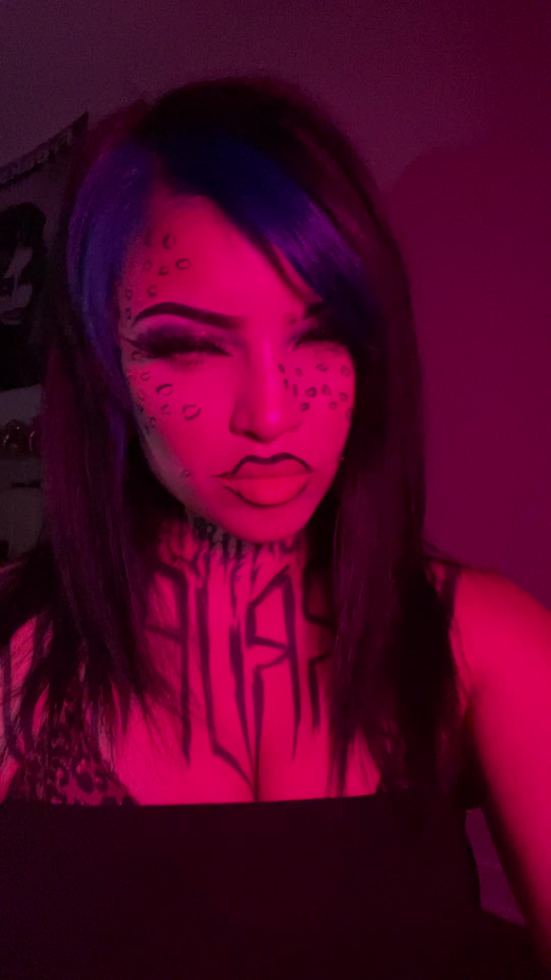 @FREAKSHOW KEEZH✨
