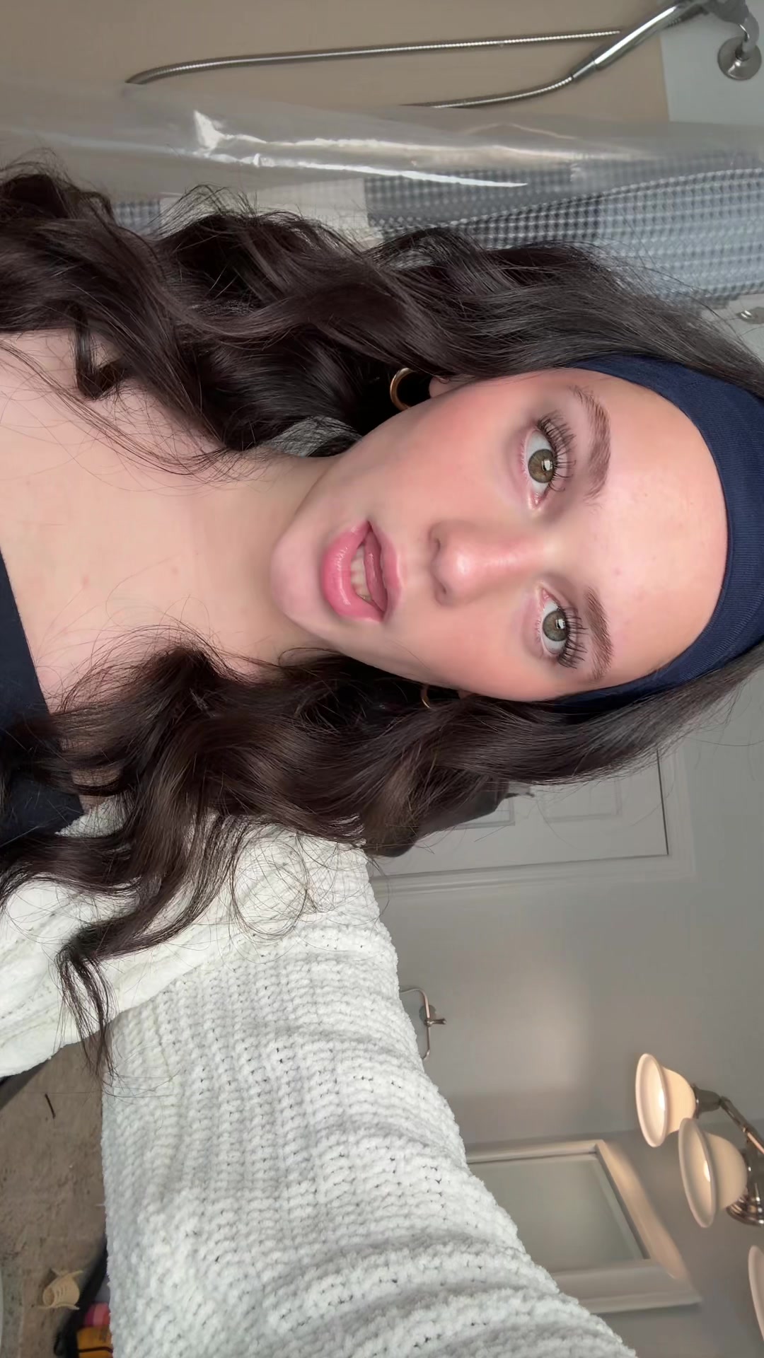 @chloe