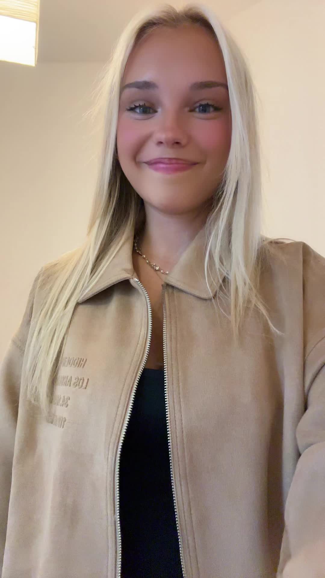 @Elli ⭐️