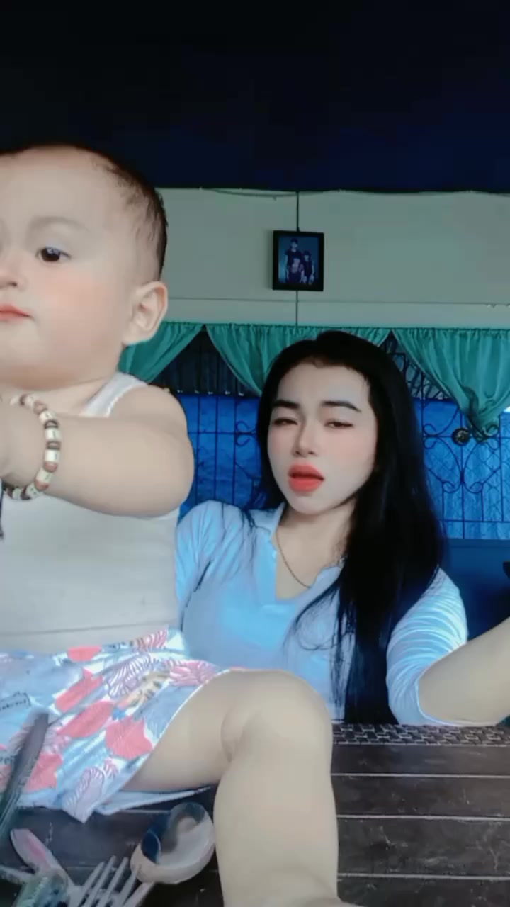 @DUJ