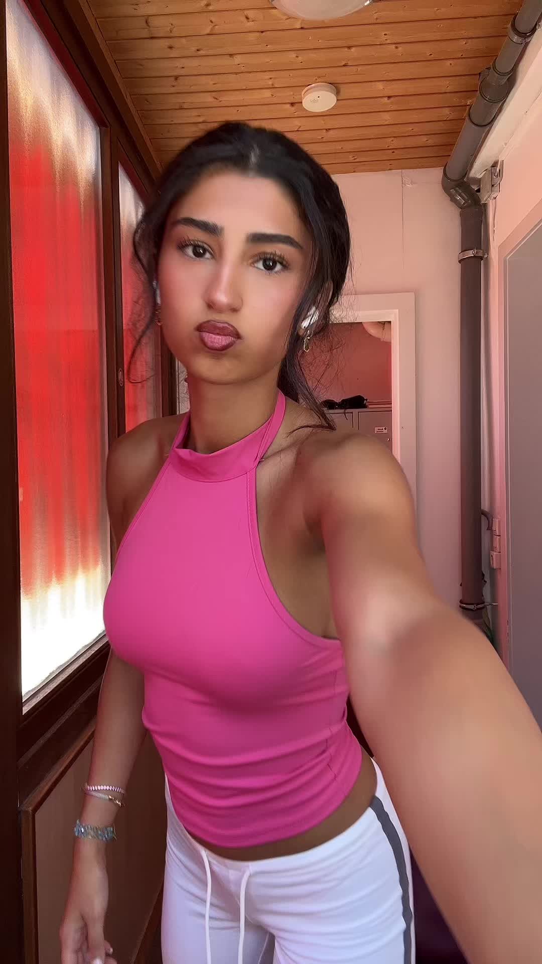 @Roxi