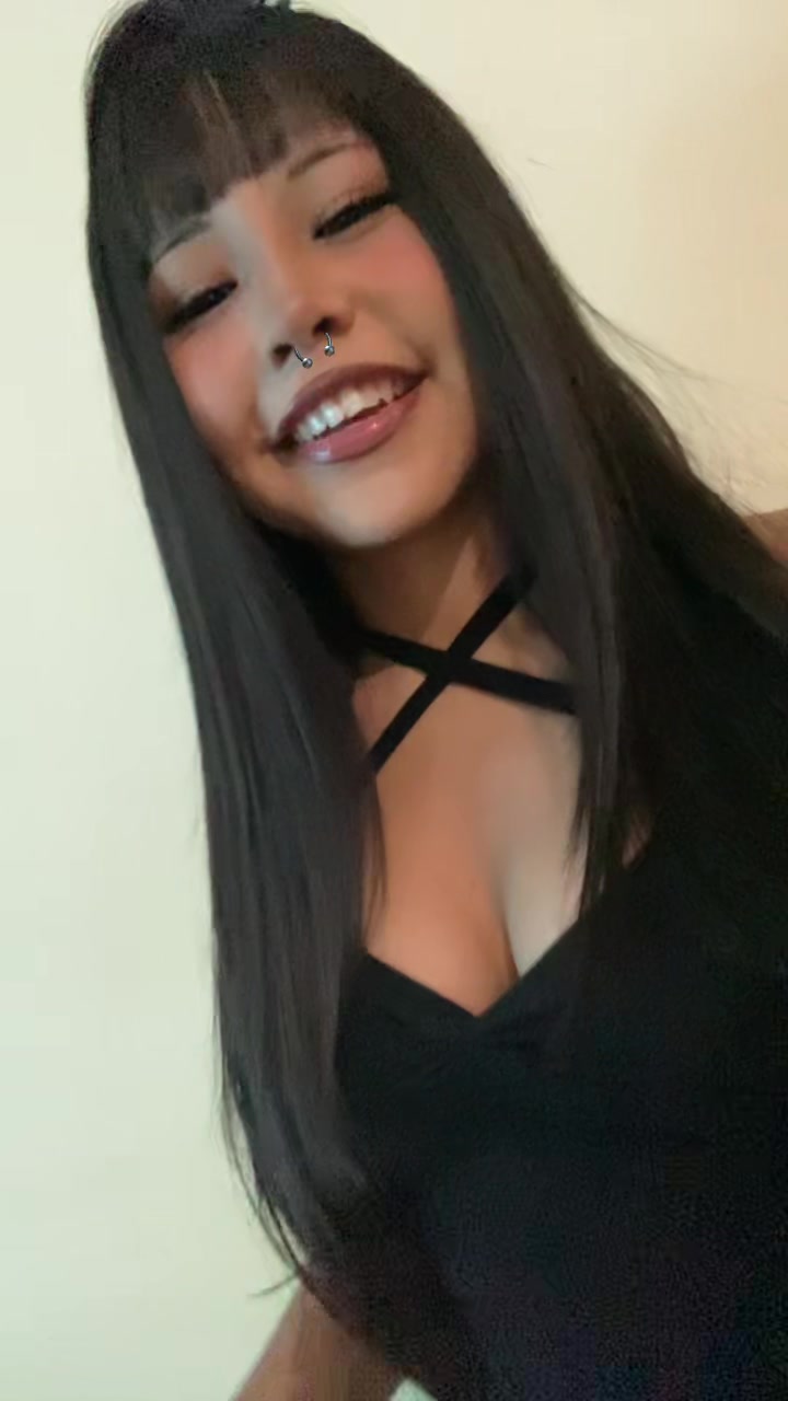 @🦦
