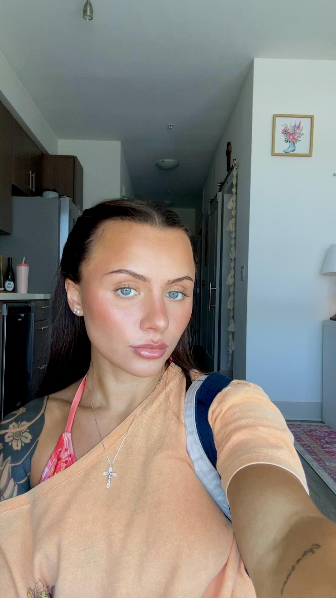 @issyelena23