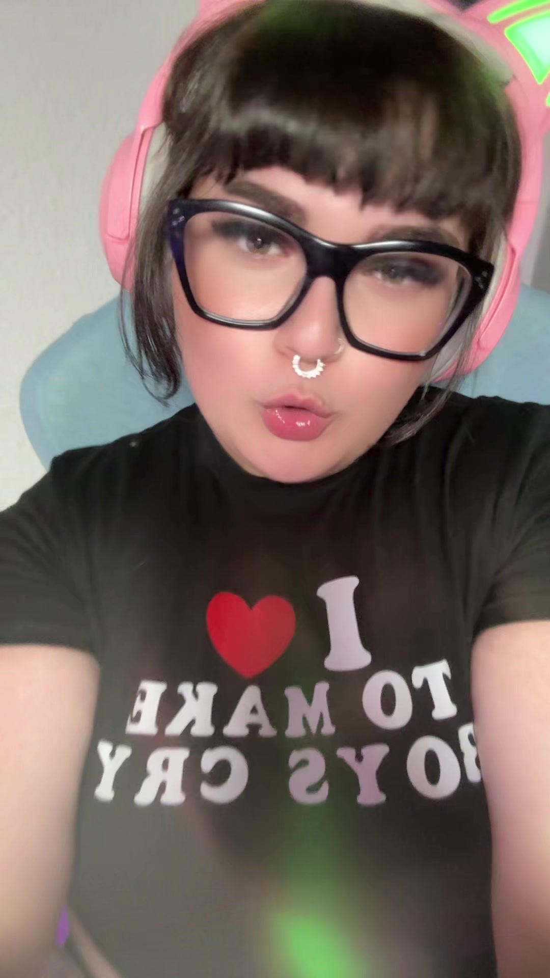 @Mochi🖤