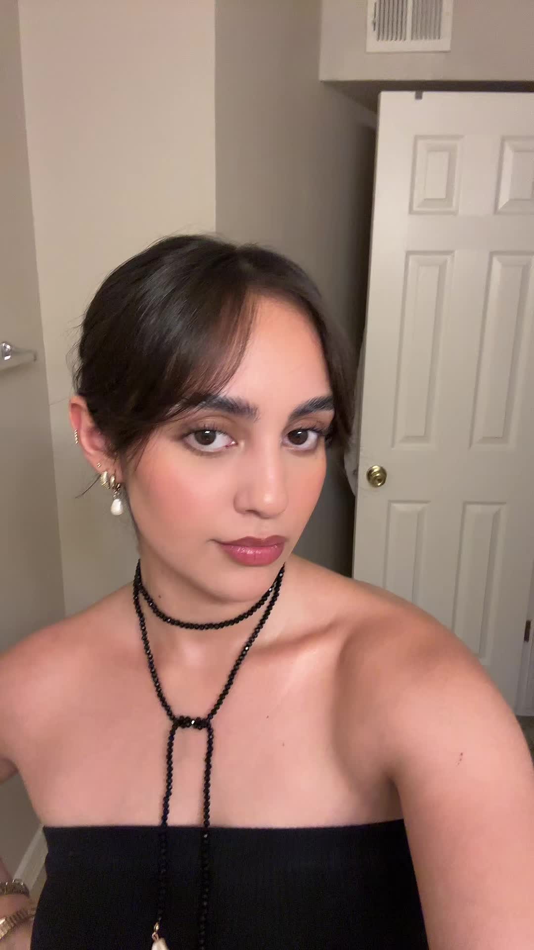 @isabella