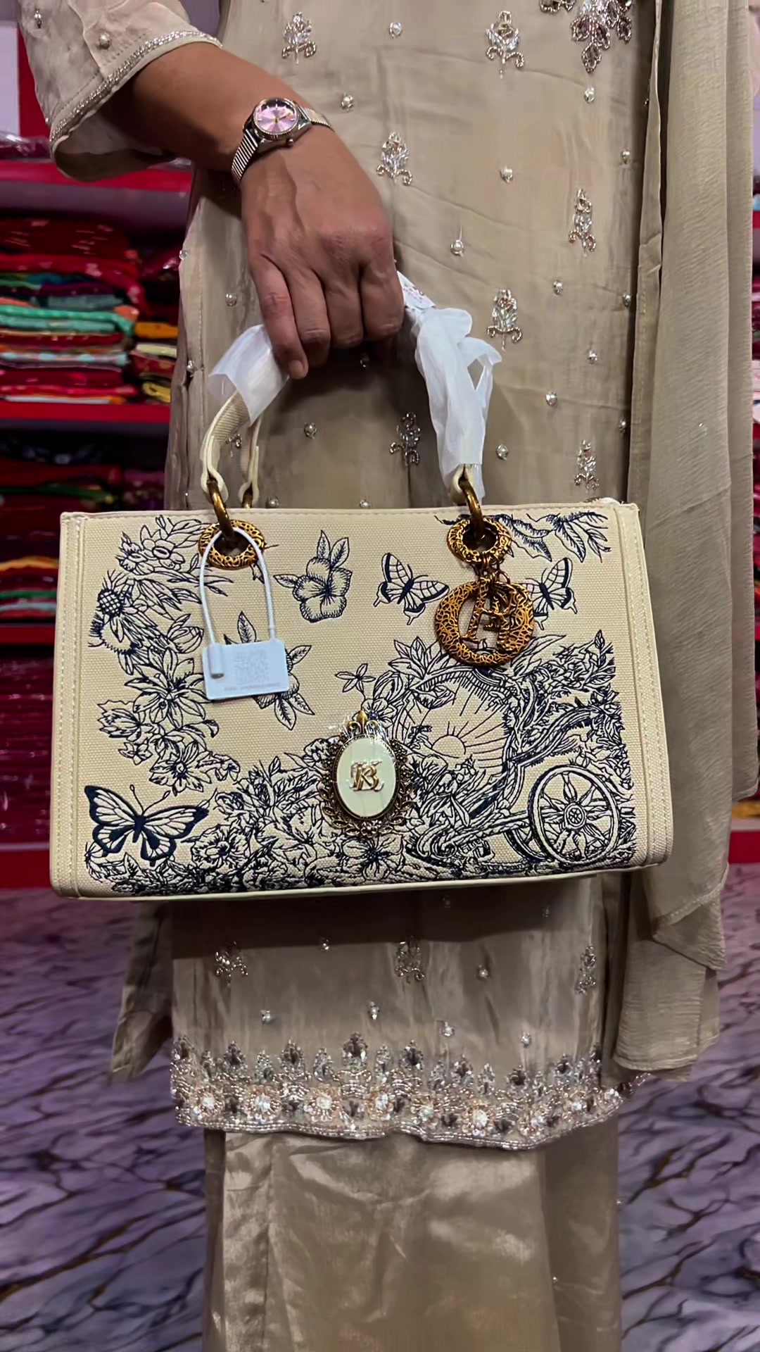 @Stuti collection