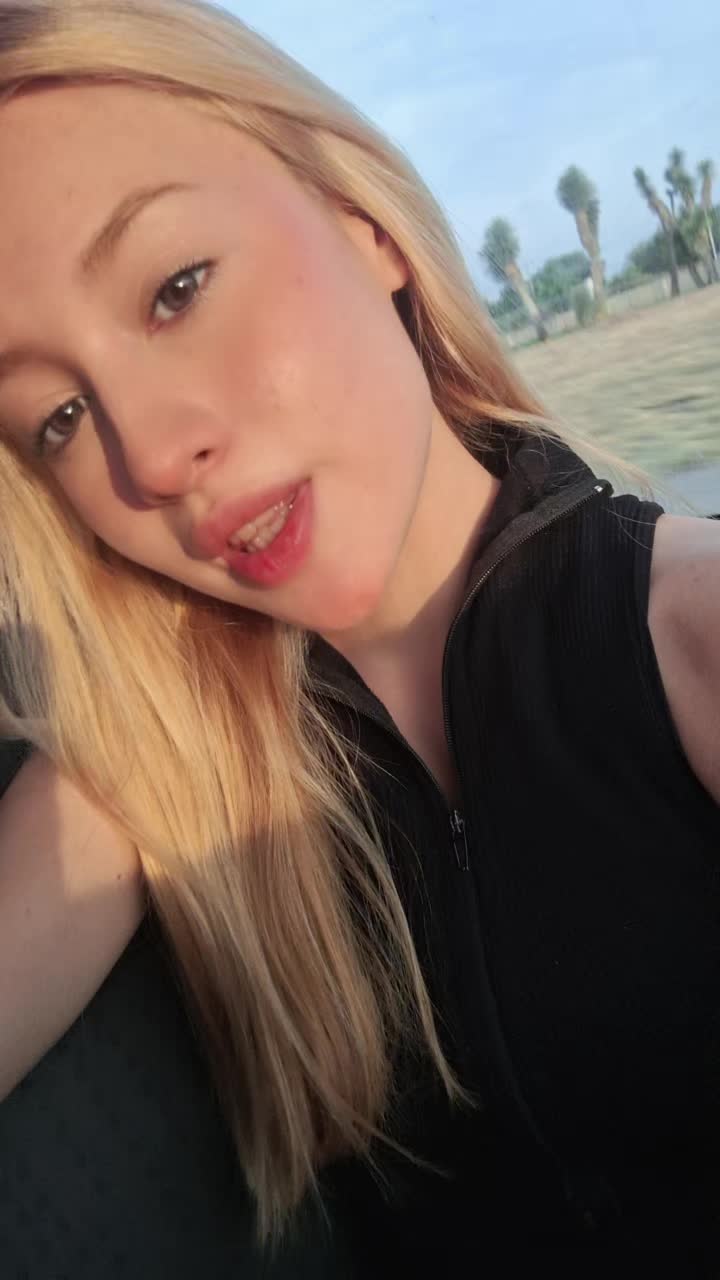 @Adriana Alanis
