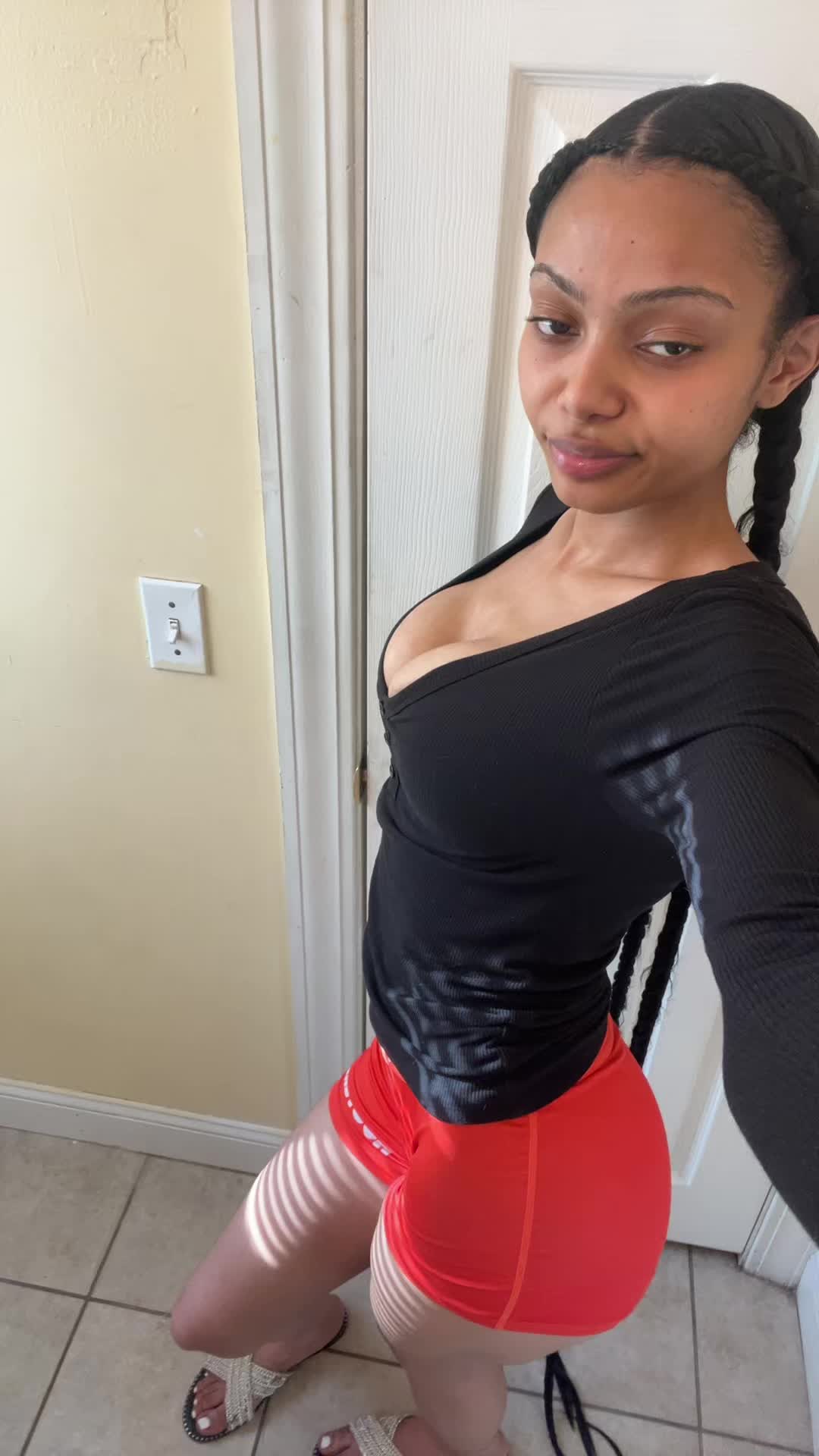@️