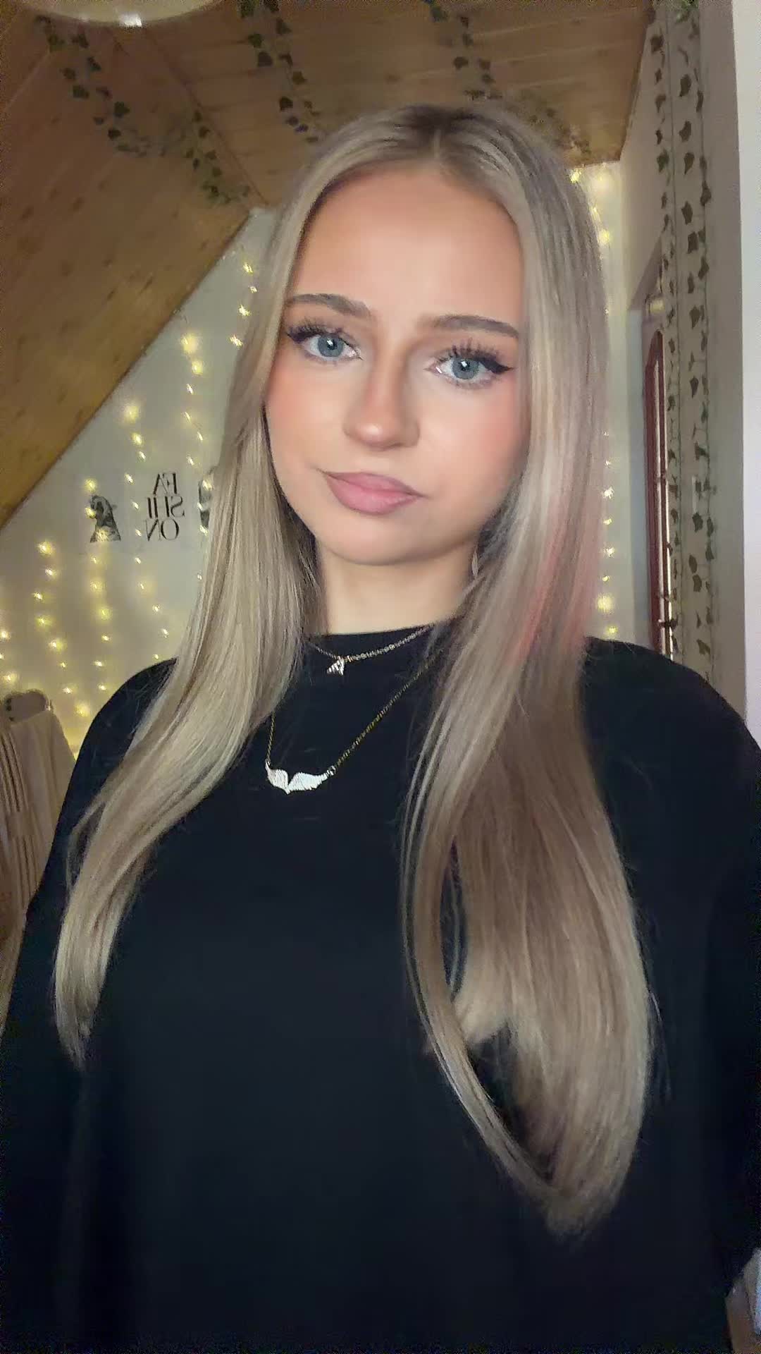 @⋆𝓞𝓵𝓪⋆