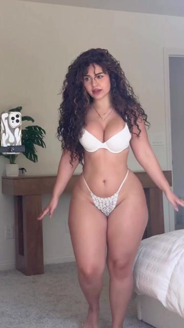 @andriana Andrade