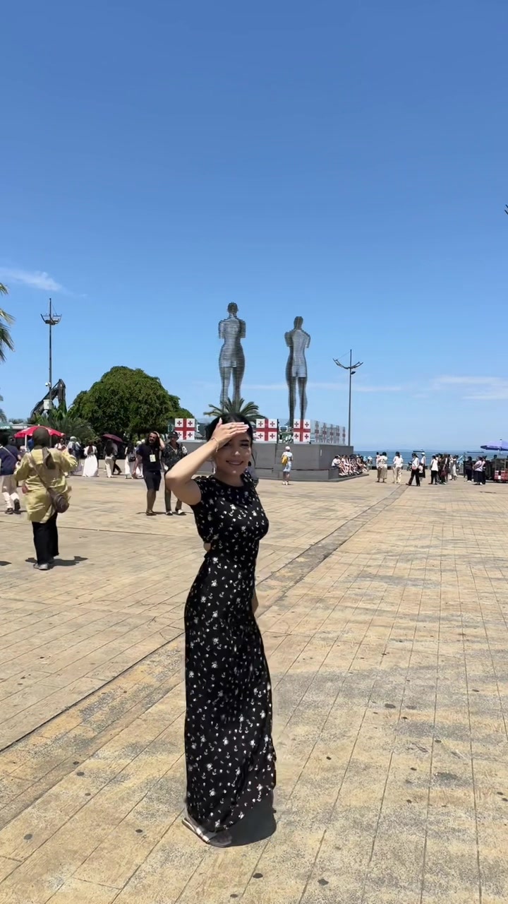 @juldyz