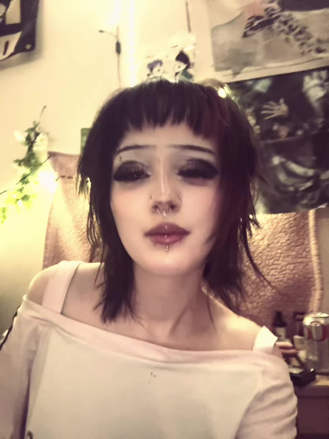 @๐๐ฏ๐ช๐บ๐ข๐ฉ ³โตโด