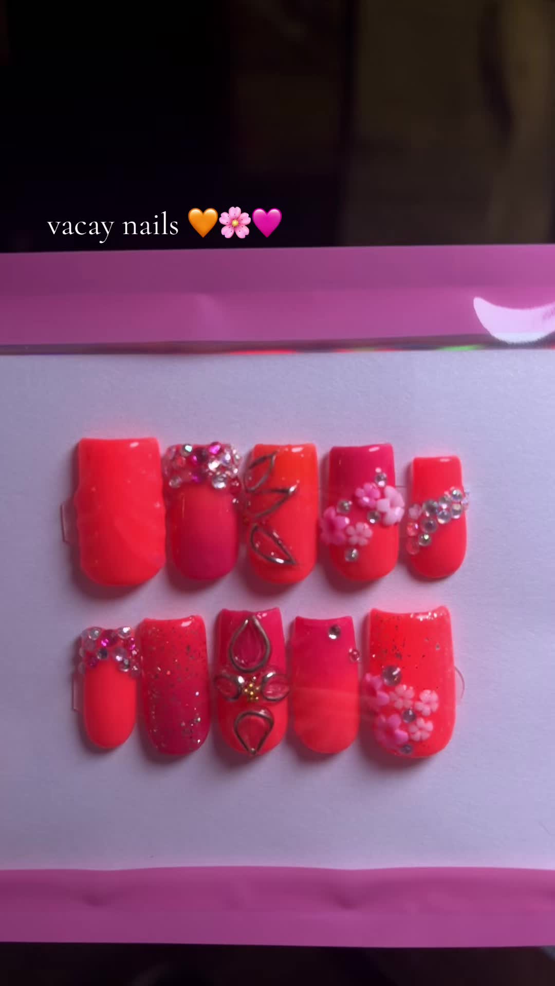 @Pressed Pretty by Savanna 💅🩷