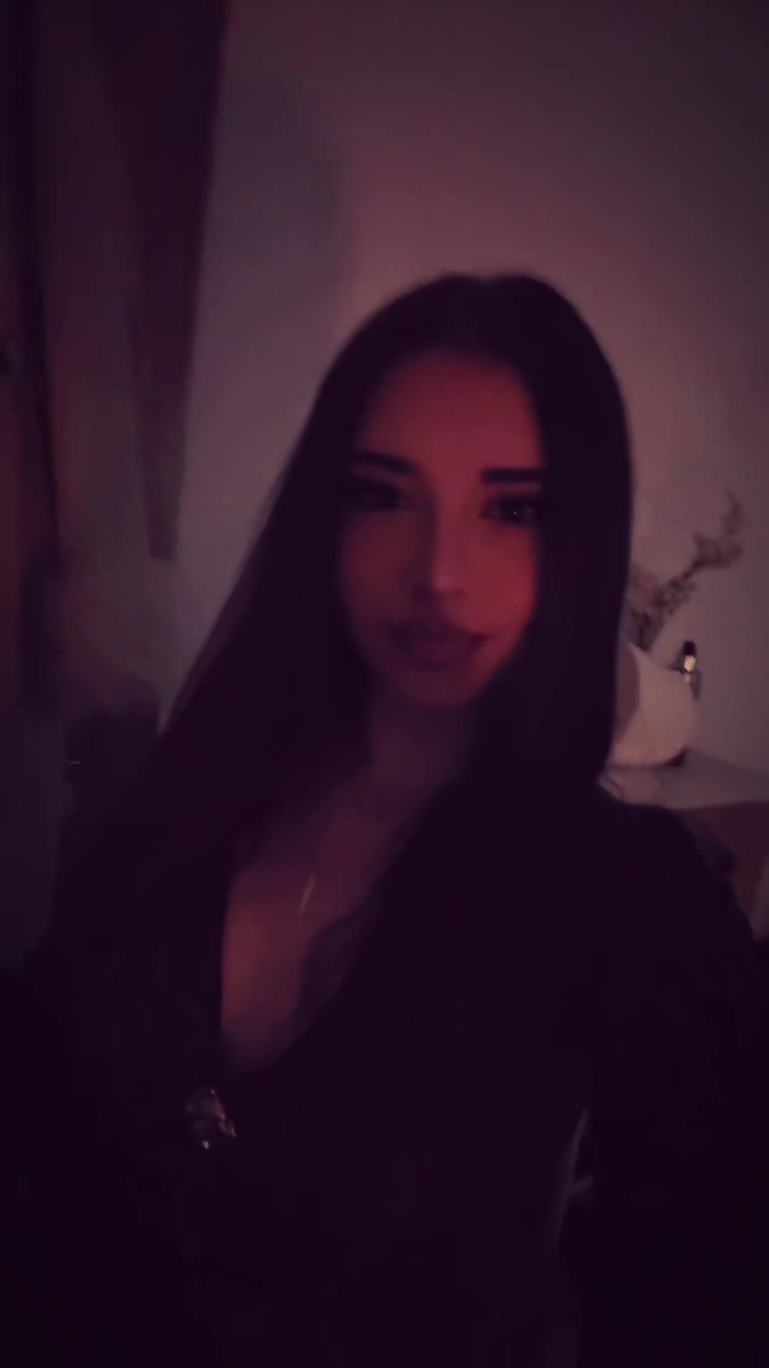 @⃟