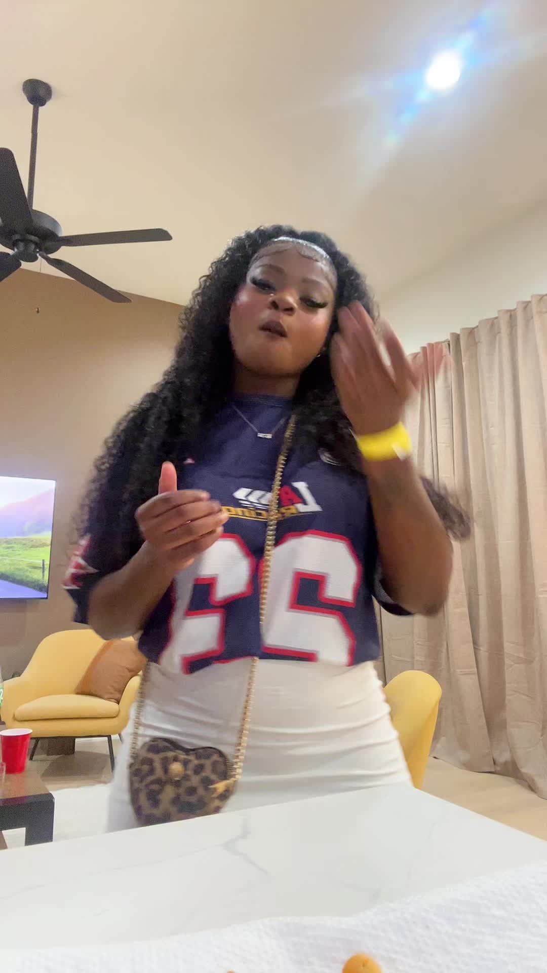 @abriajeantaa