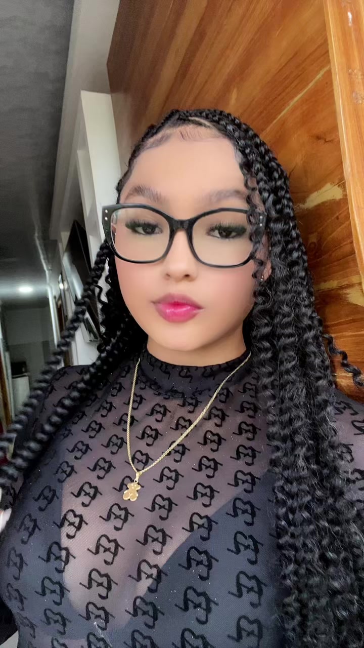 @𝒱𝒶𝓁ℯ🎀.