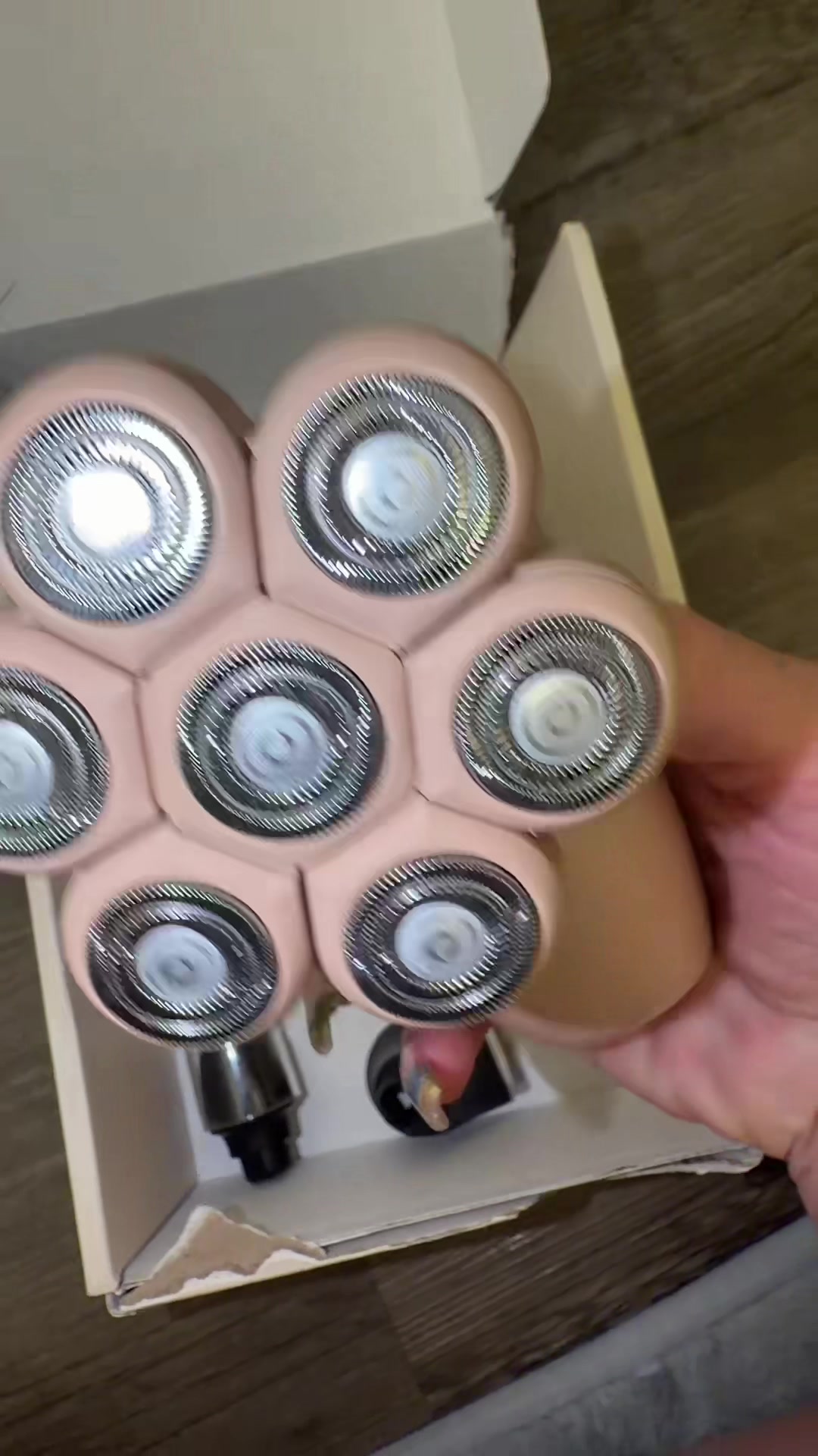 @Bombshelluxe