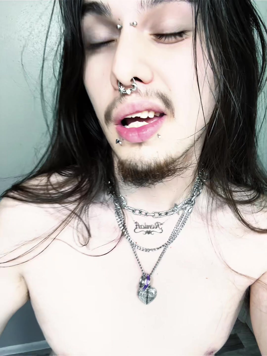 @𝐘𝐨𝐮𝐫 𝐟𝐚𝐯 𝐯𝐚𝐦𝐩☽