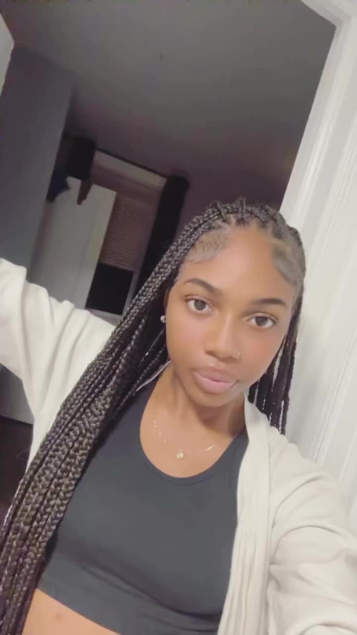 @khloeechristinaa_