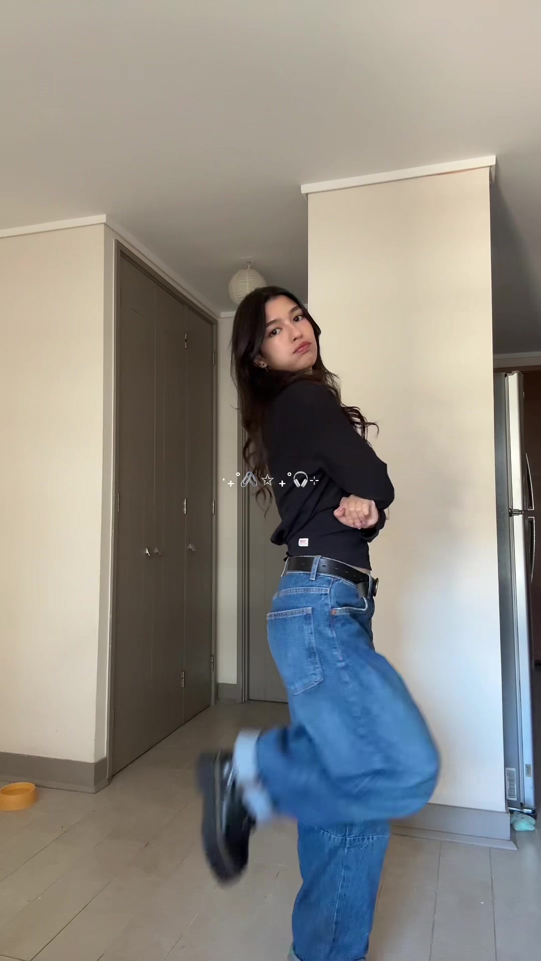 @connielatte